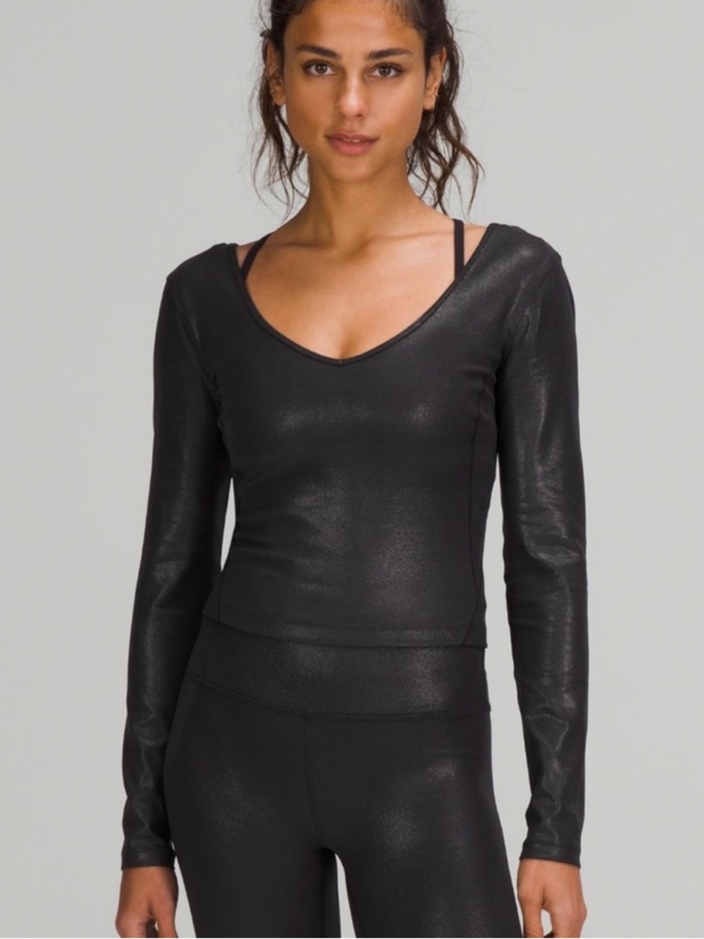 Women's Black Long-Sleeve V-Neck Performance Top